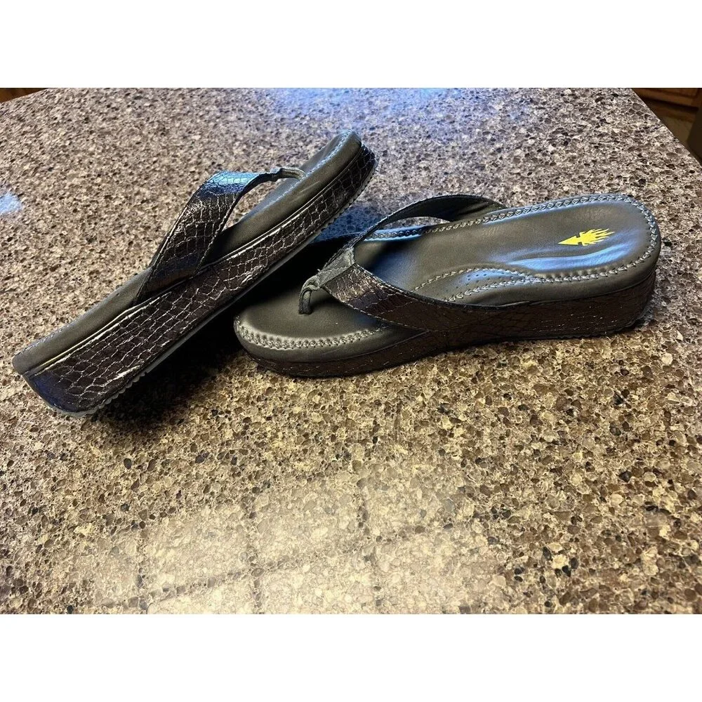 Volatile Mini Croco Wedge Women's Size 9.0 Platform Grey Sandal Flip Flop - Picture 5 of 9